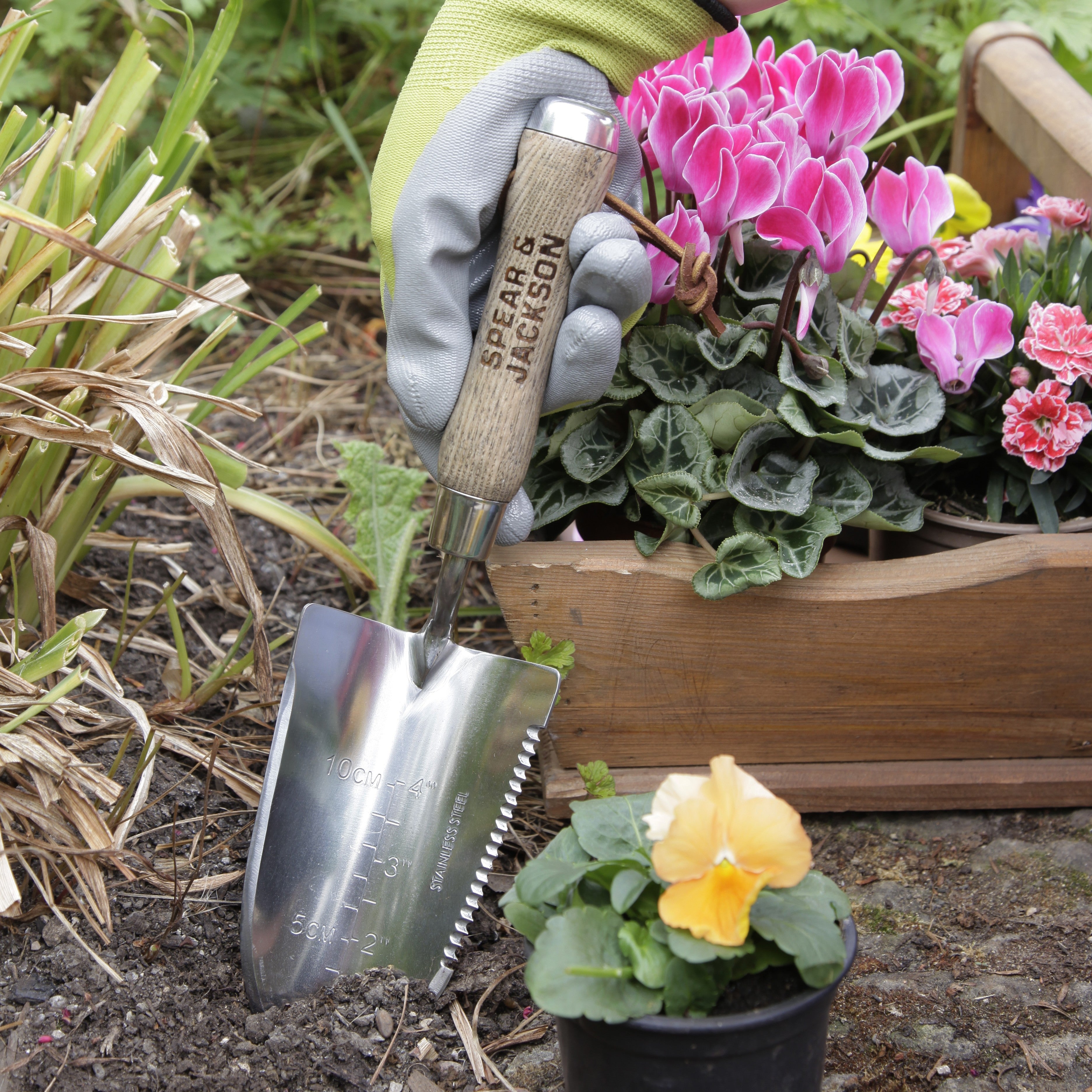 Garden Spades, Forks & Trowels