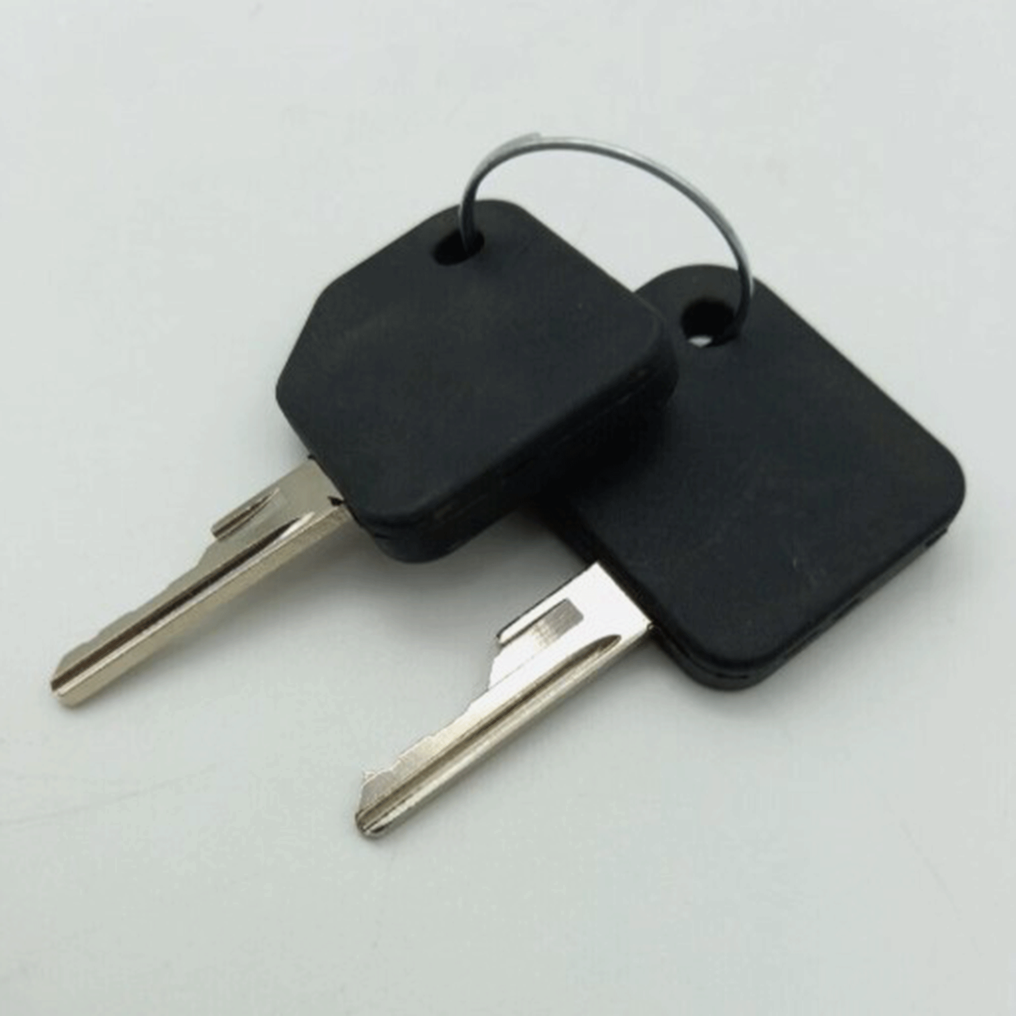 2x CNH Ignition Keys 47457834