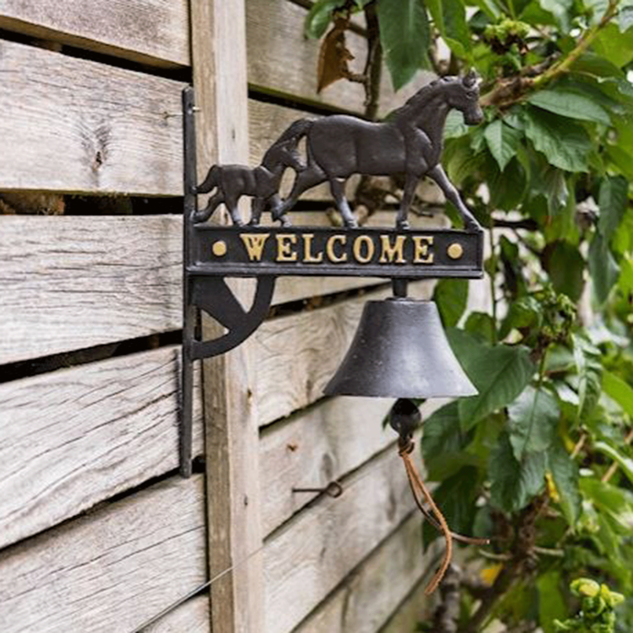 Ascalon Welcome Garden Bell 2 Horses