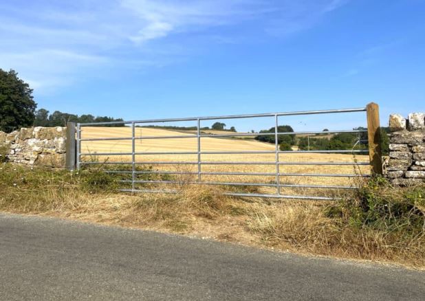 Ashbourne Galvanised Spring Bolt Field Gate (3ft - 15ft) 3