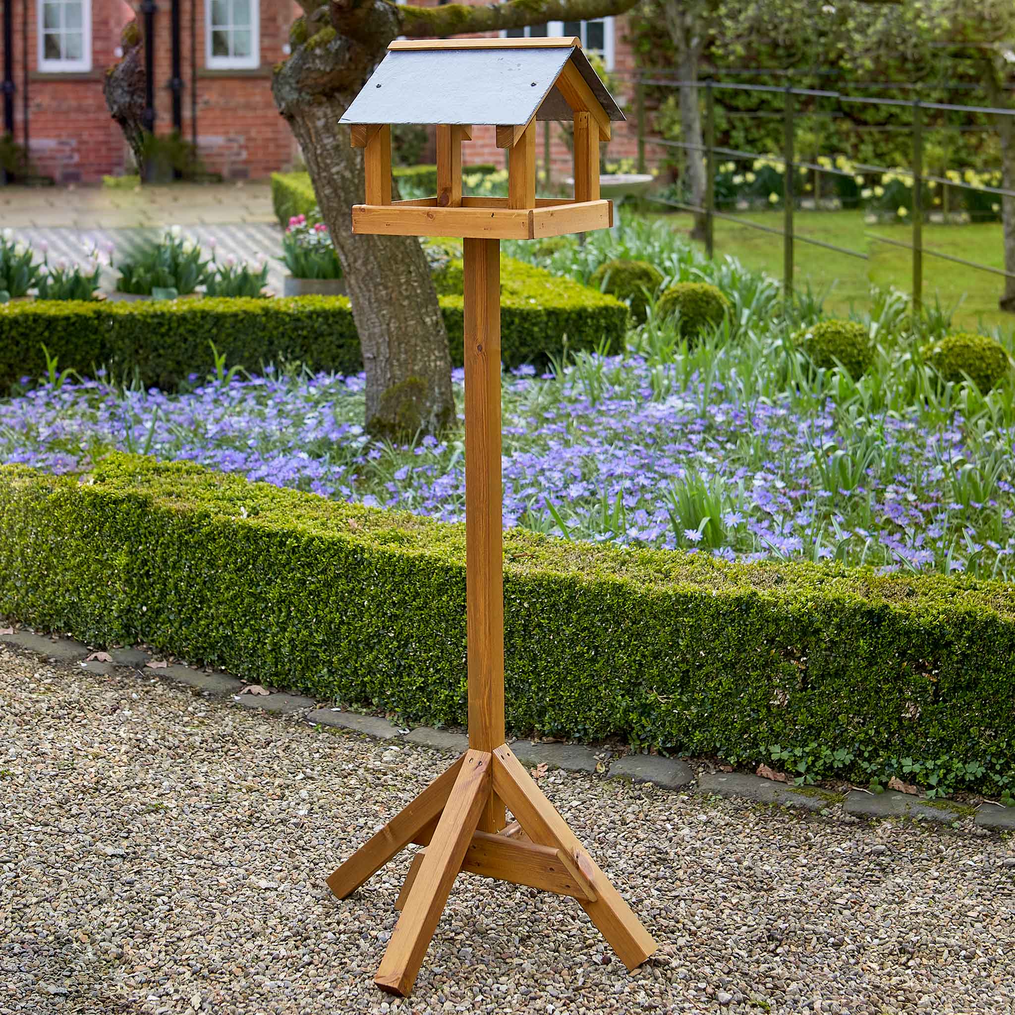 Tom Chambers Salburn Bird Table