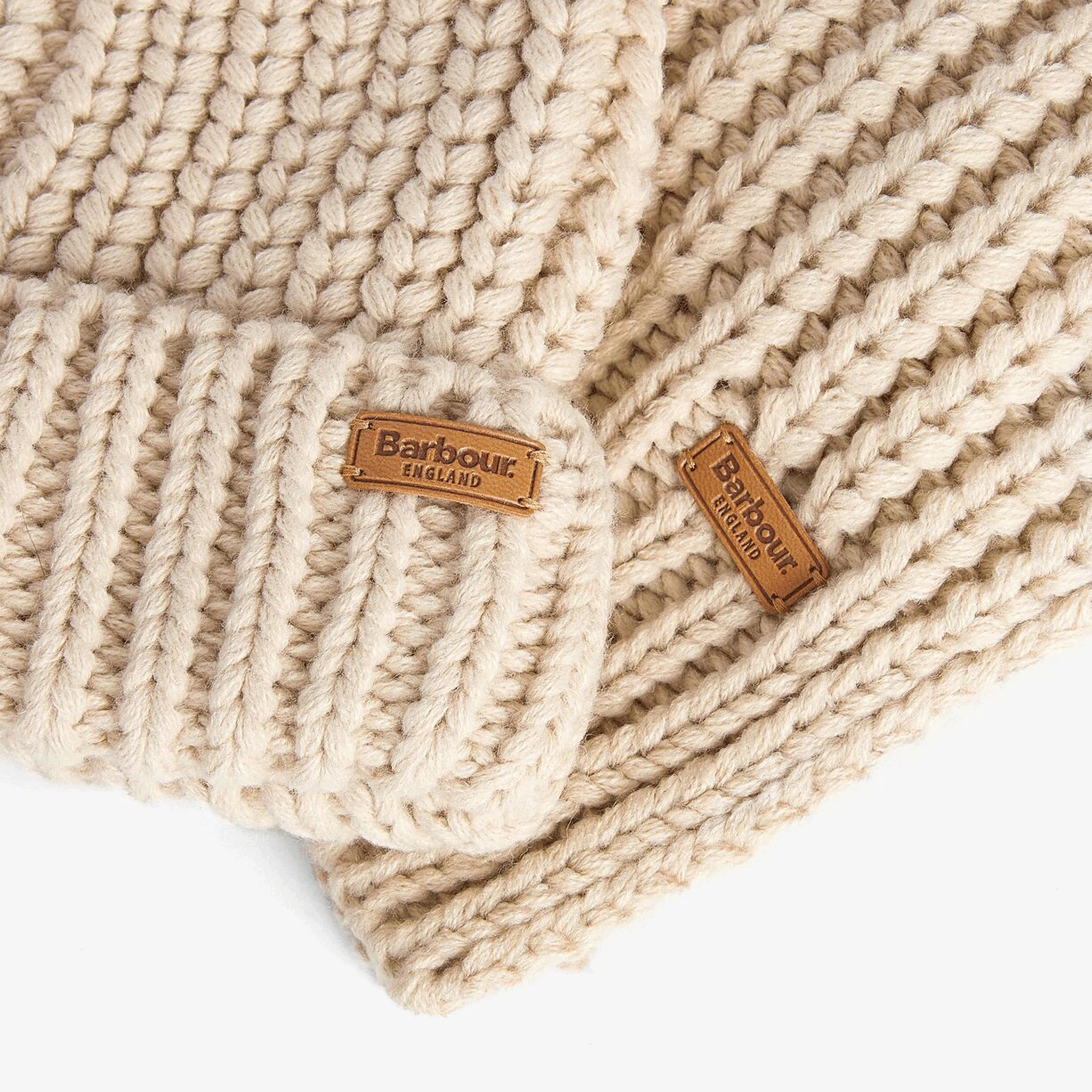 Barbour Saltburn Beanie & Scarf Gift Set Pearl