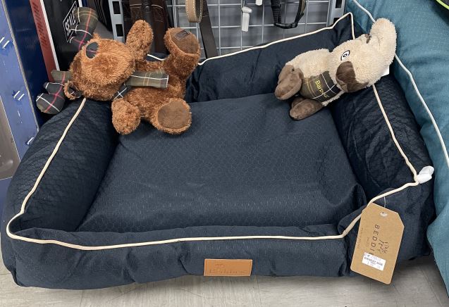 Beddies Waterproof Dog Lounger Navy-Cream 3