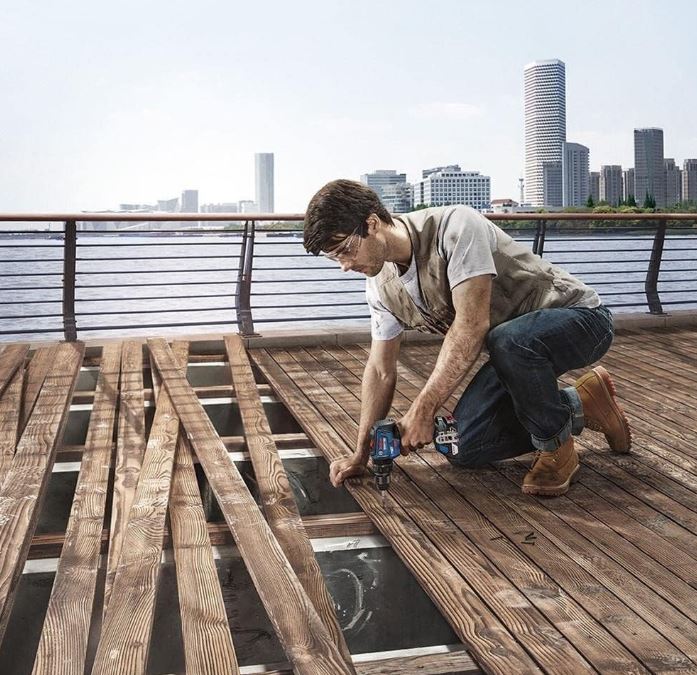 Bosch GSB 18V-55 Professional Cordless Combi Drill +1 x 2.0Ah + 1 x 4.0 Ah Li-ion Batteries +Drill Bit Set 4