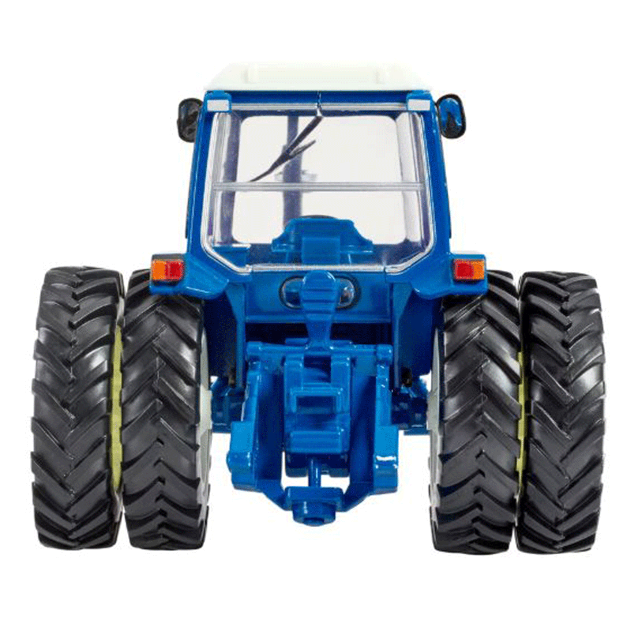 Britains Ford 7600 Tractor with Dual Rear Wheels 1:32 Scale