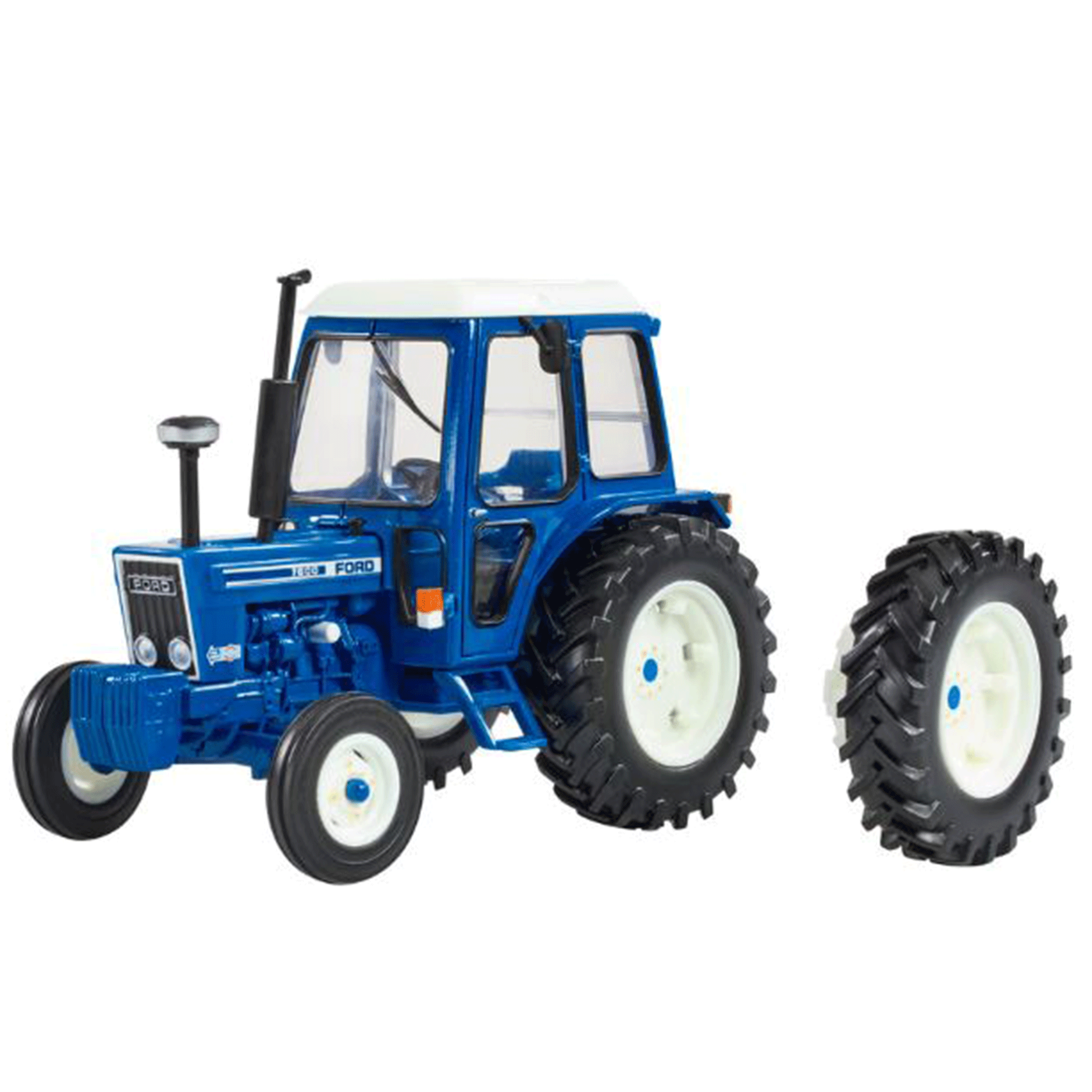 Britains Ford 7600 Tractor with Dual Rear Wheels 1:32 Scale