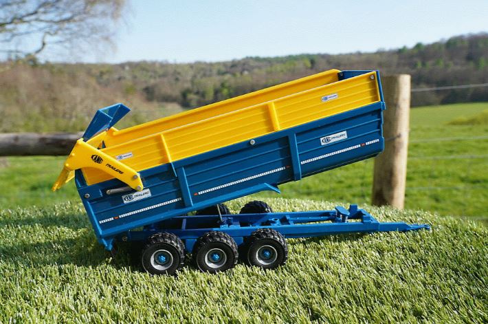 Britains Kane Tri-Axel Halfpipe Sileage Trailer 1.32 Scale 5