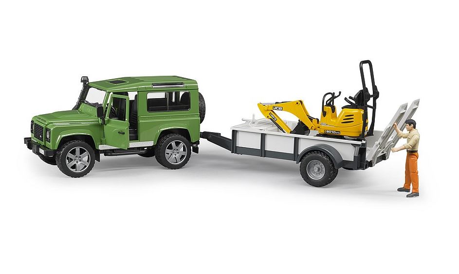 Bruder Land Rover Defender with Trailer, JC Excavator & Man 1.16 Scale 3
