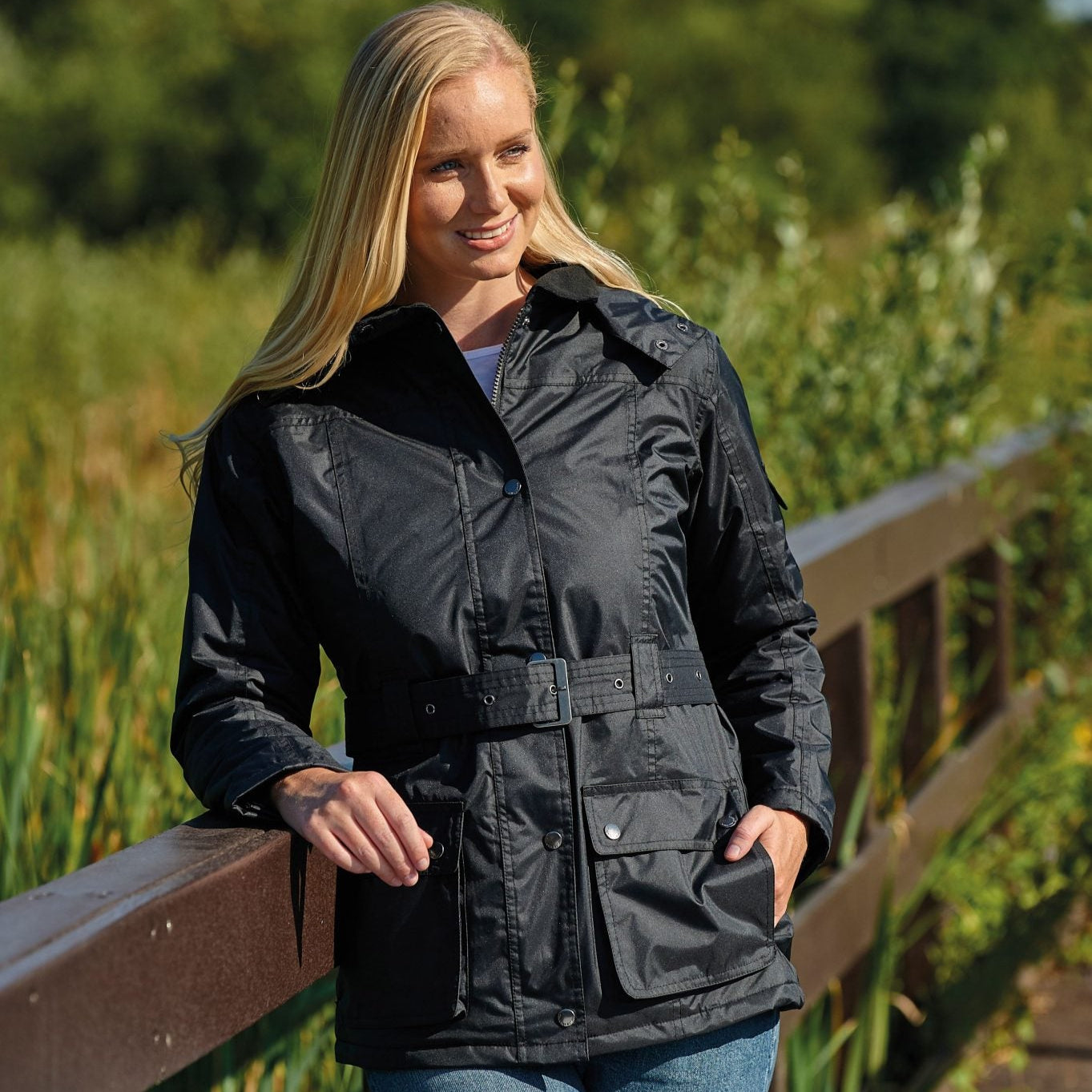 Champion Clova Ladies Padded Jacket Black 3