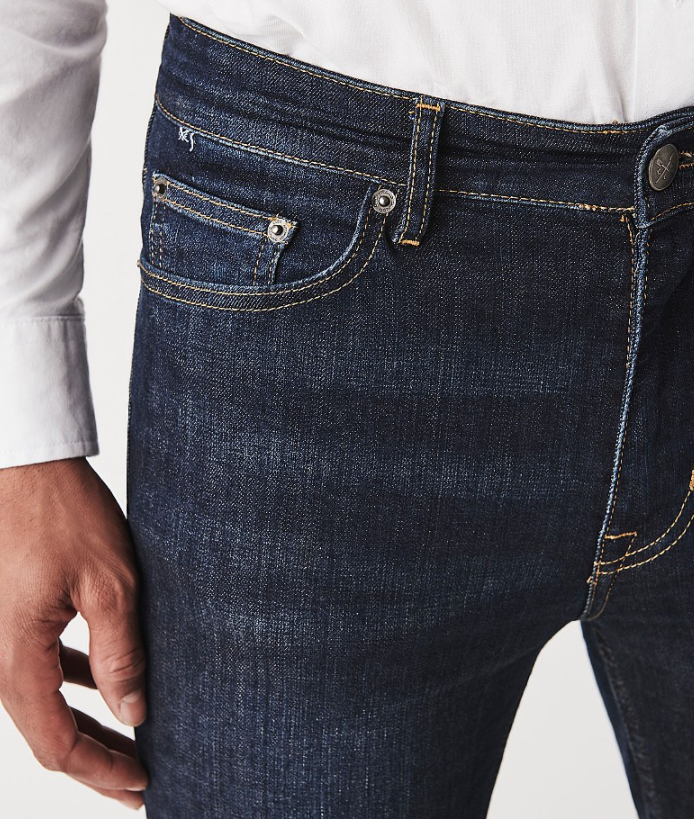 Crew Clothing Spencer Slim Leg Jeans Vintage Blue 3