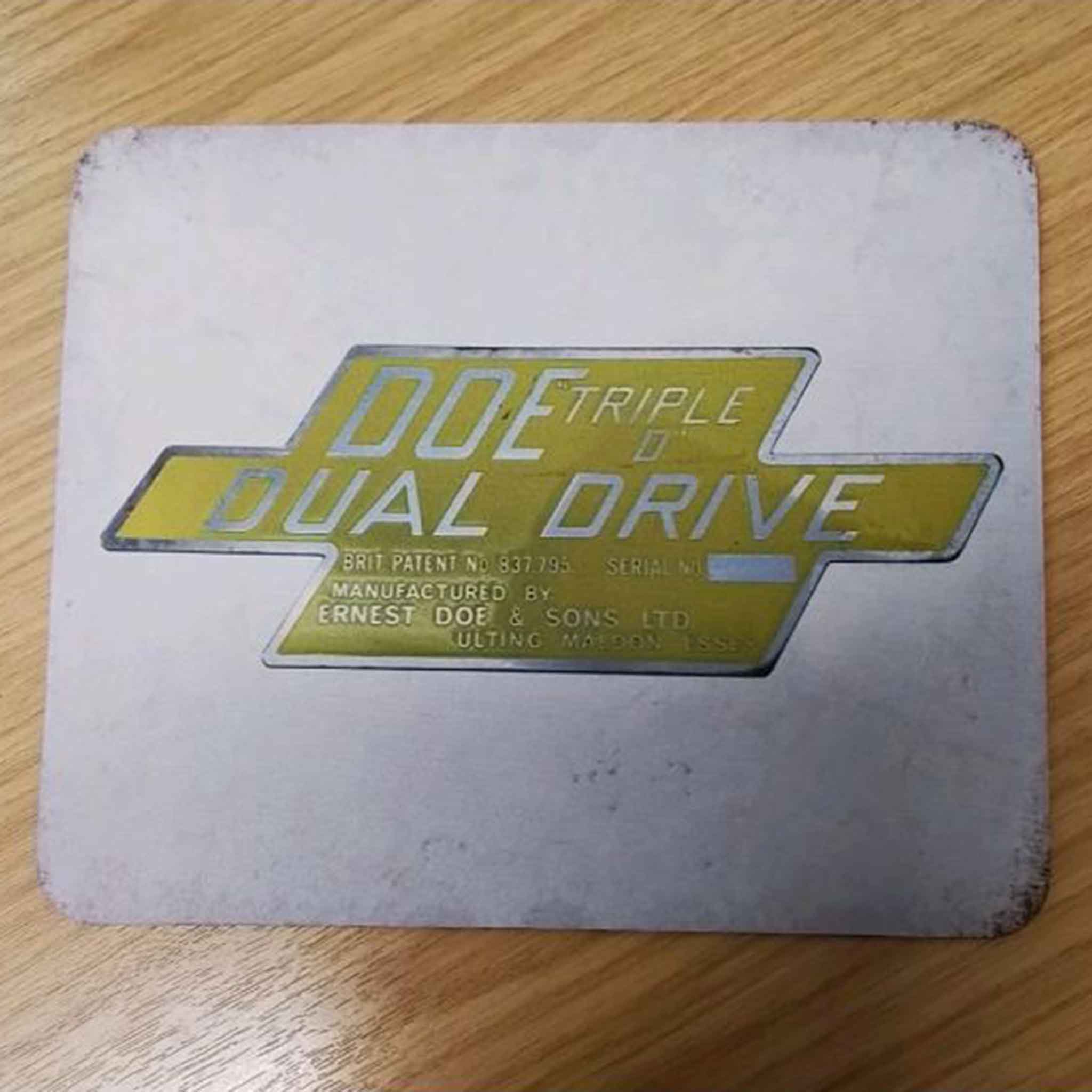 Doe Dual Drive Mouse Mat