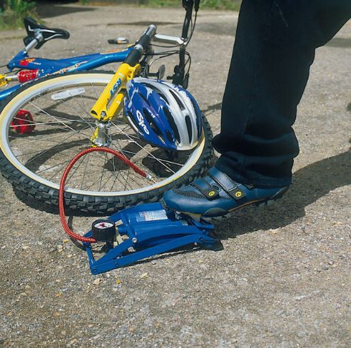 Draper Twin Cylinder Foot Pump & Gauge 3