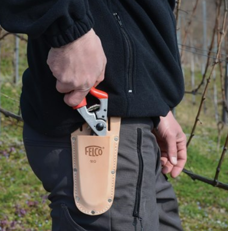 Felco F910 Leather Secateurs Holster 2