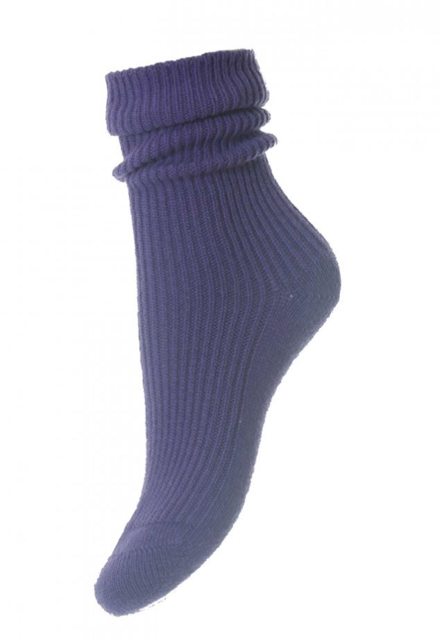 HJ Hall Women's Cashmere Blend Lounge Socks Plum 2