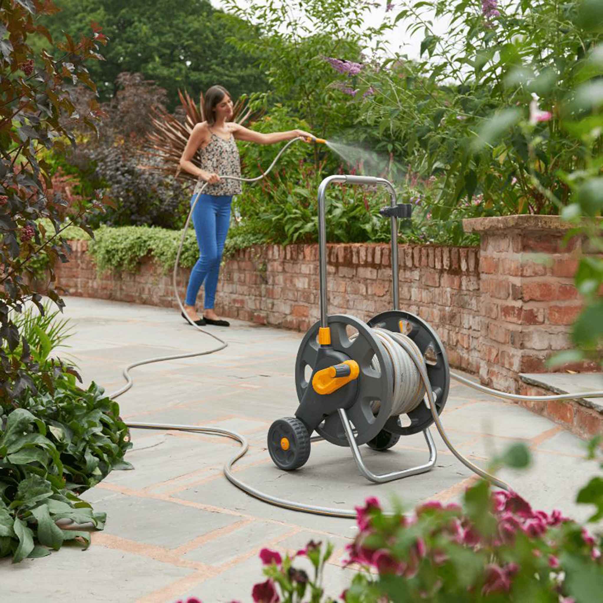 Hozelock-2434-Assembled-Hose-Cart-60m-with-30m-Hose-2