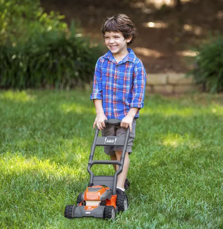 Husqvarna Children’s Battery Operated Toy Lawn Mower 3