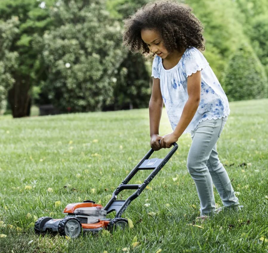 Husqvarna Toy Lawnmower 2