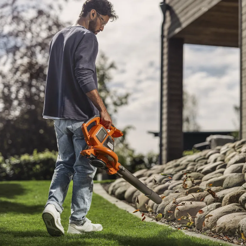 Husqvarna 120IBV Leaf Blower and Vacuum Kit