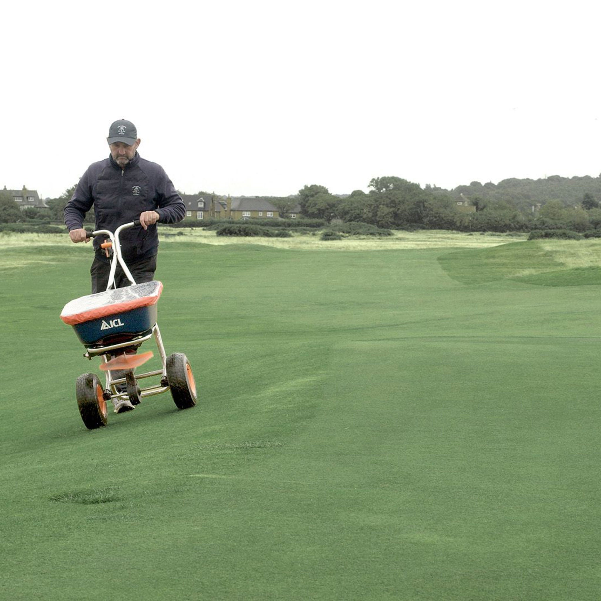 ICL-AccuPro-360ST-Professional-Rotary-Fertiliser-&-Spreader-7