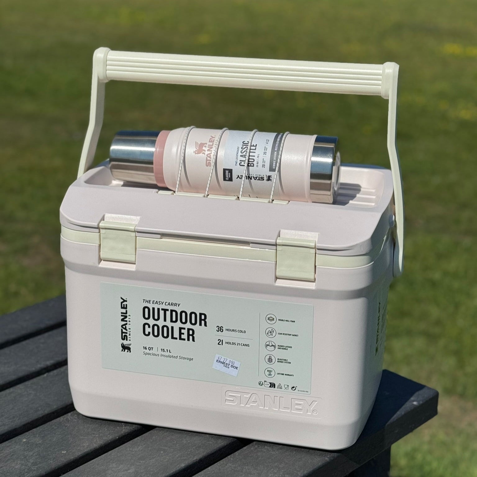 Stanley Adventure Easy Carry Outdoor Cooler 15.1 Litre Rose Quartz