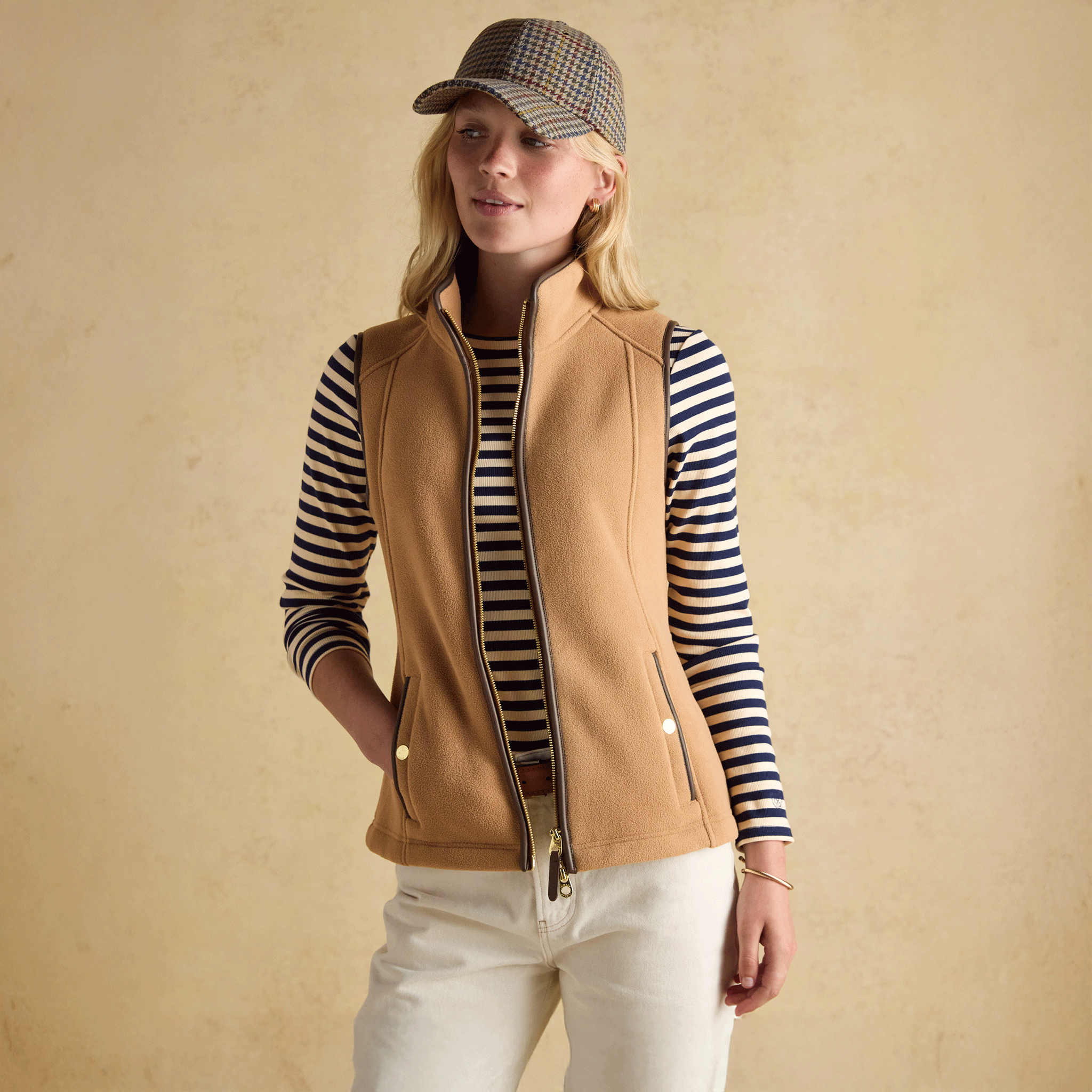 Joules Heritage Regular Fleece Gilet Tan