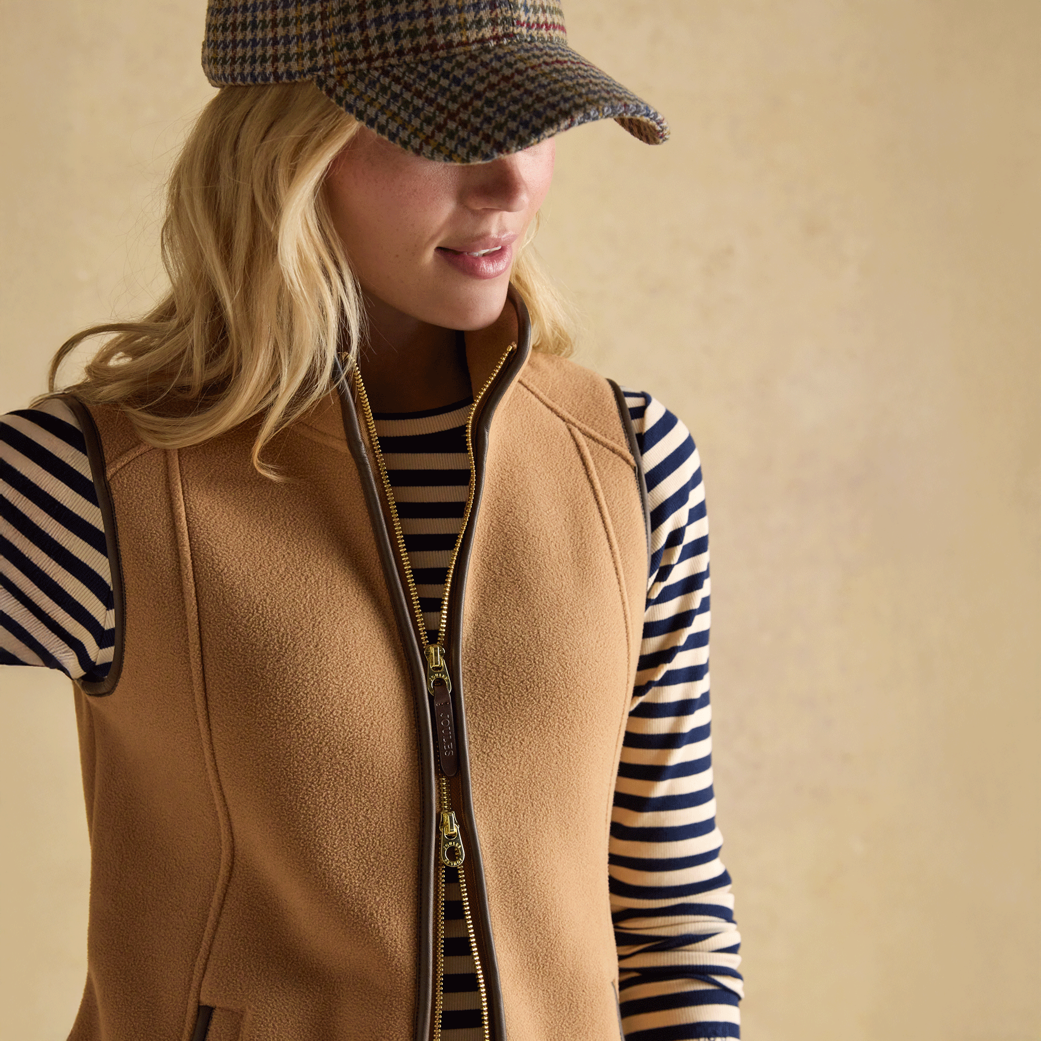 Joules Heritage Regular Fleece Gilet Tan