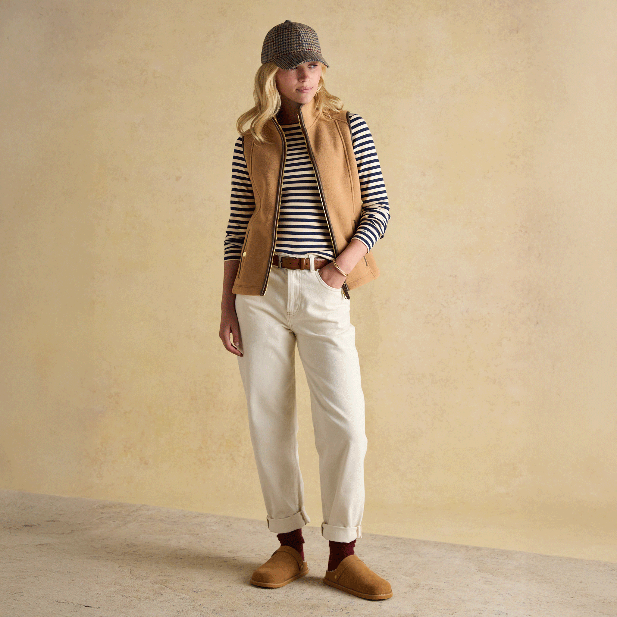 Joules Heritage Regular Fleece Gilet Tan