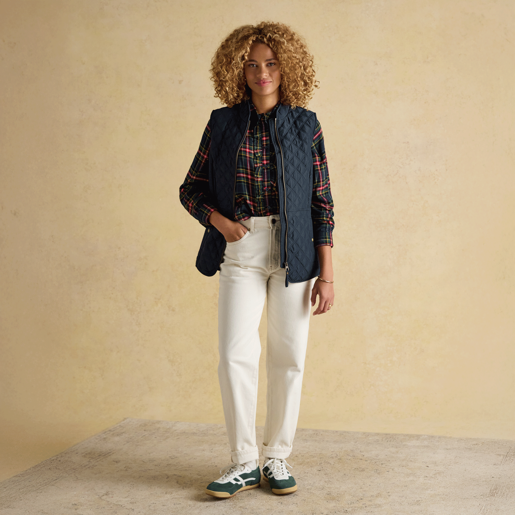 Joules Minx Showerproof Diamond Quilted Gilet with Adjustable Waist Navy Blue