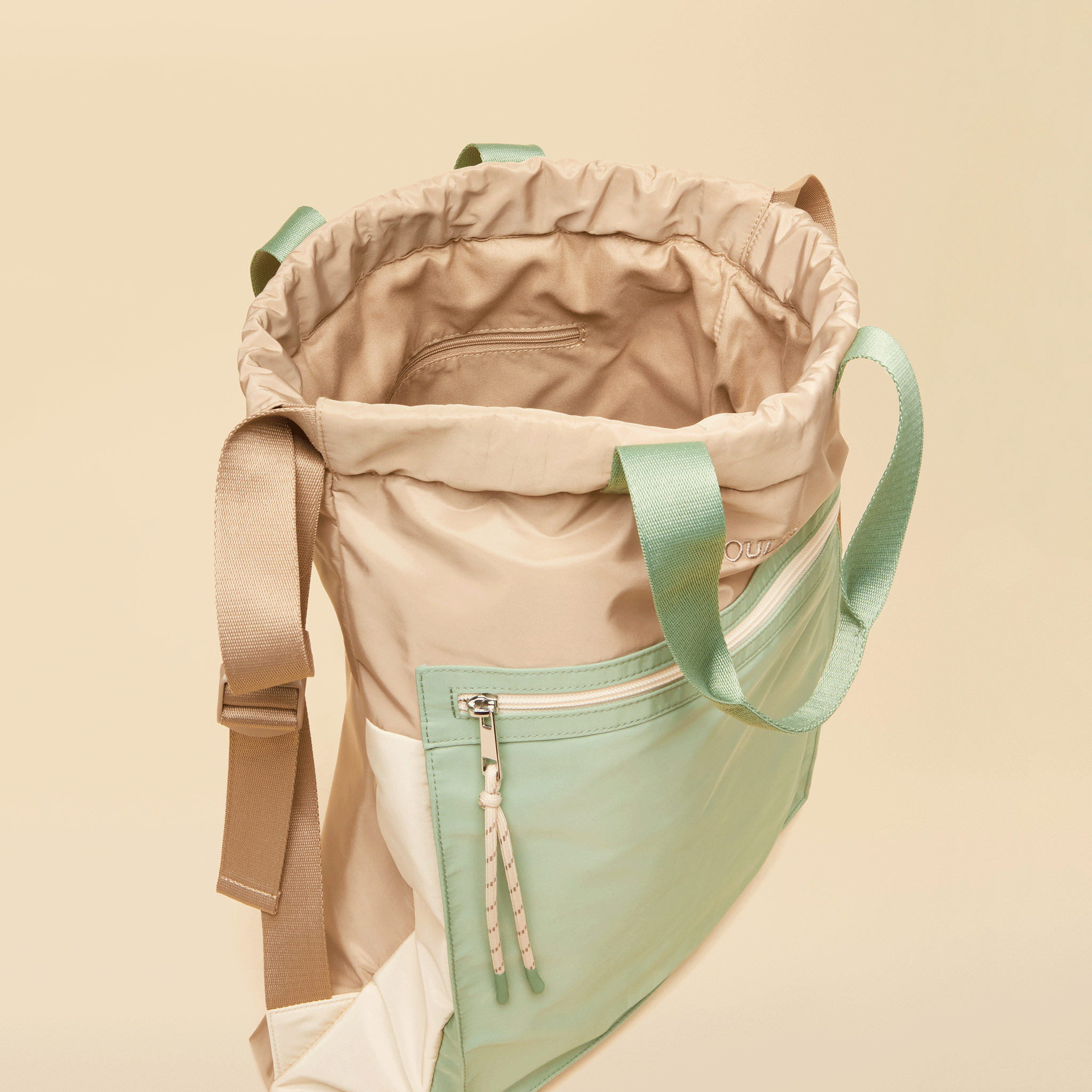Joules Peplow Rucksack in Green and Ecru