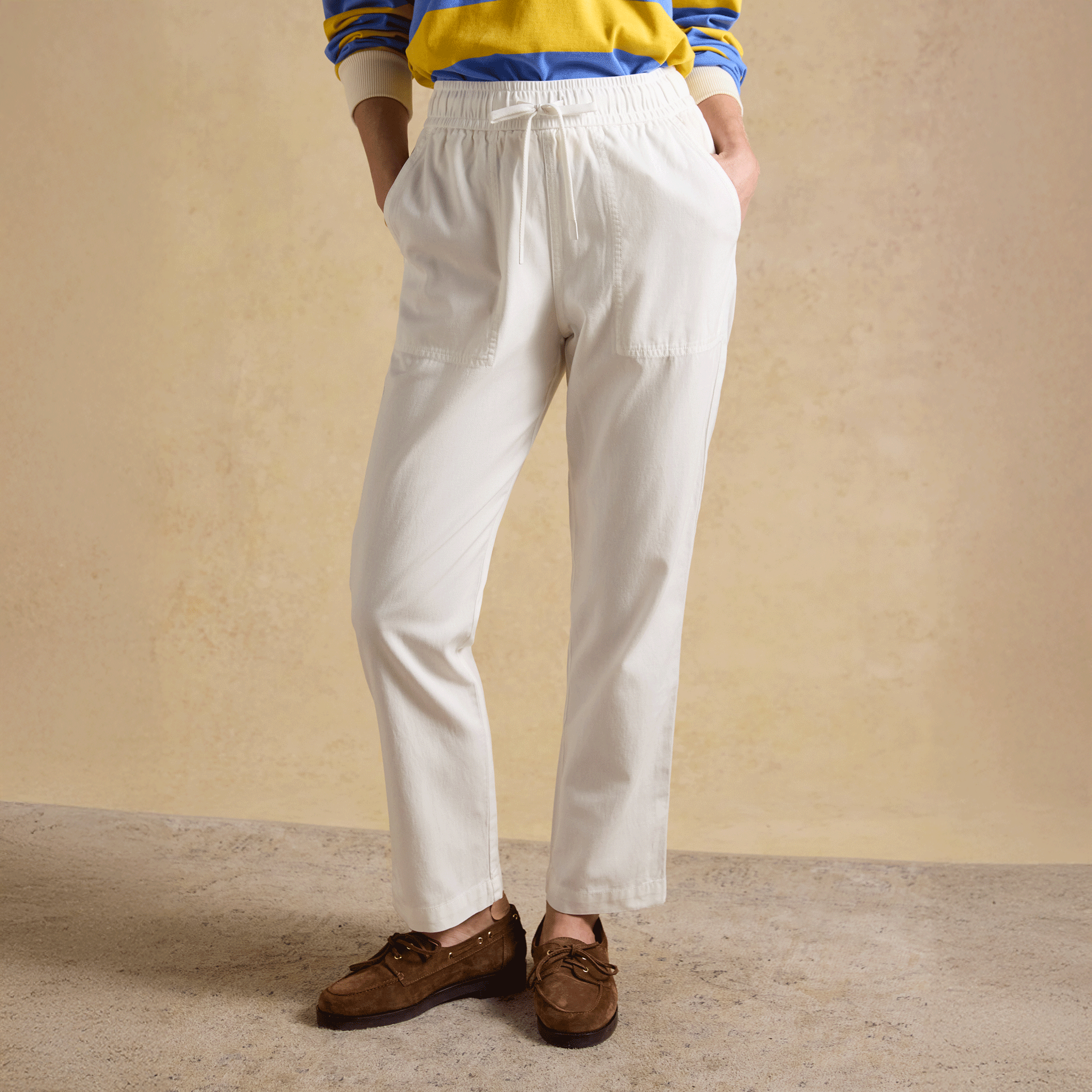 Joules Relaxed Chino in White
