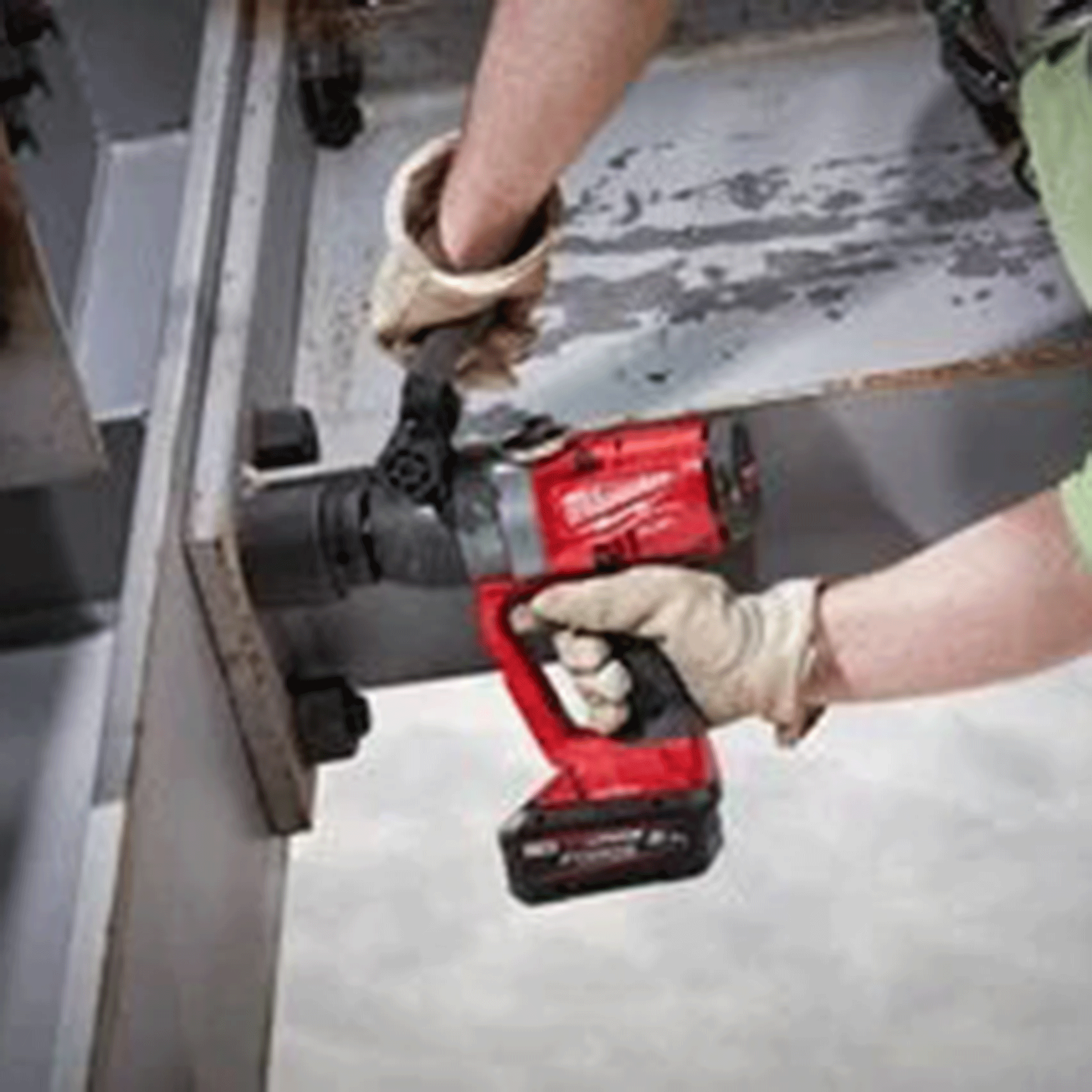 Milwaukee M18ONEFHIWF1-0 M18 FUEL™ ONE-KEY™ 1″ High Torque Impact Wrench with Friction Ring