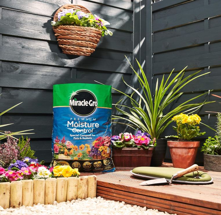 Miracle Gro Peat Free Premium Moisture Control Potting Compost 6