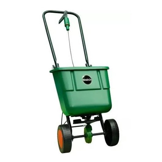 Miracle-Gro Rotary Spreader 1