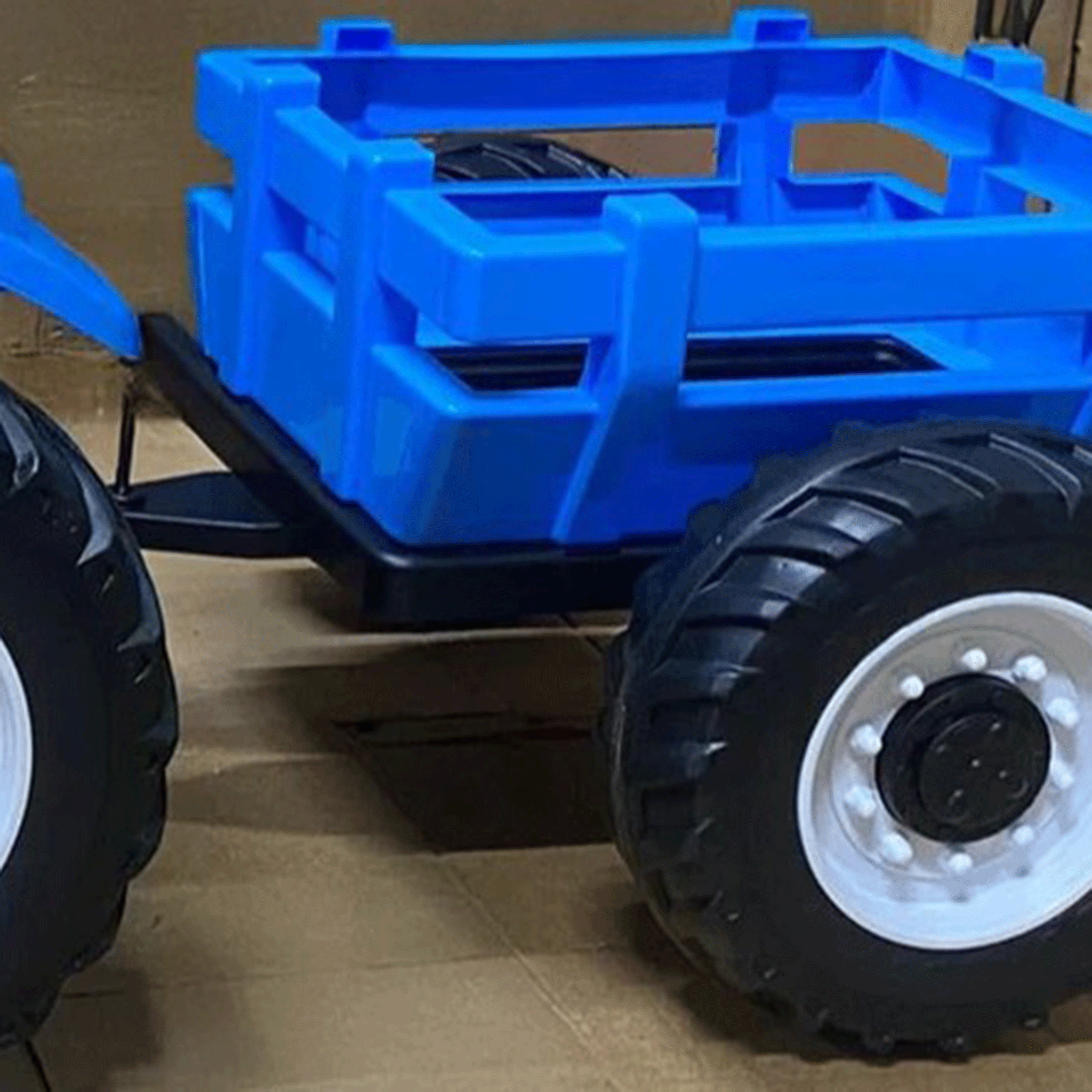 New Holland Kids Trailer for 24V Ride-On Tractor