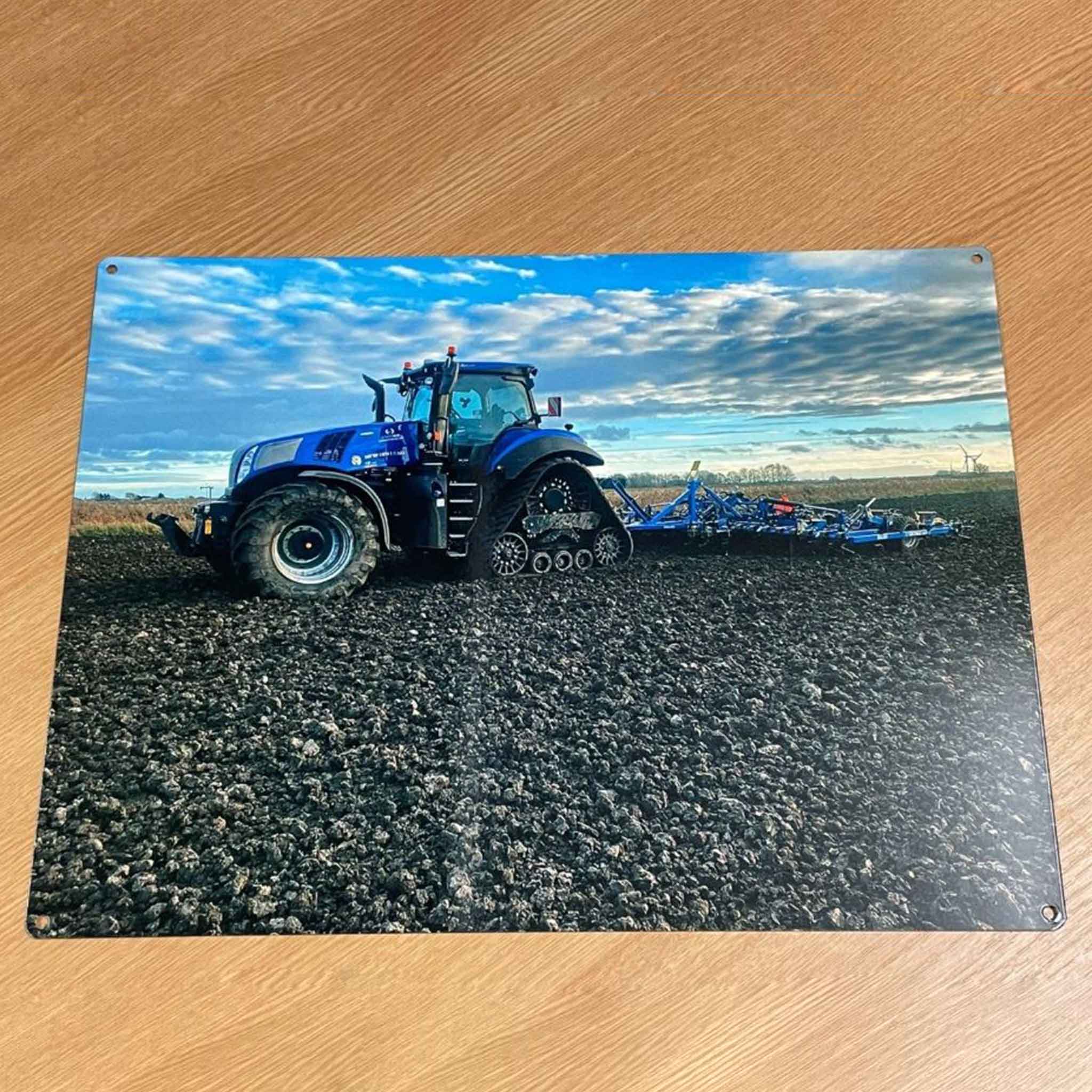 New Holland T8 Tractor Large Metal Sign 30x40cm