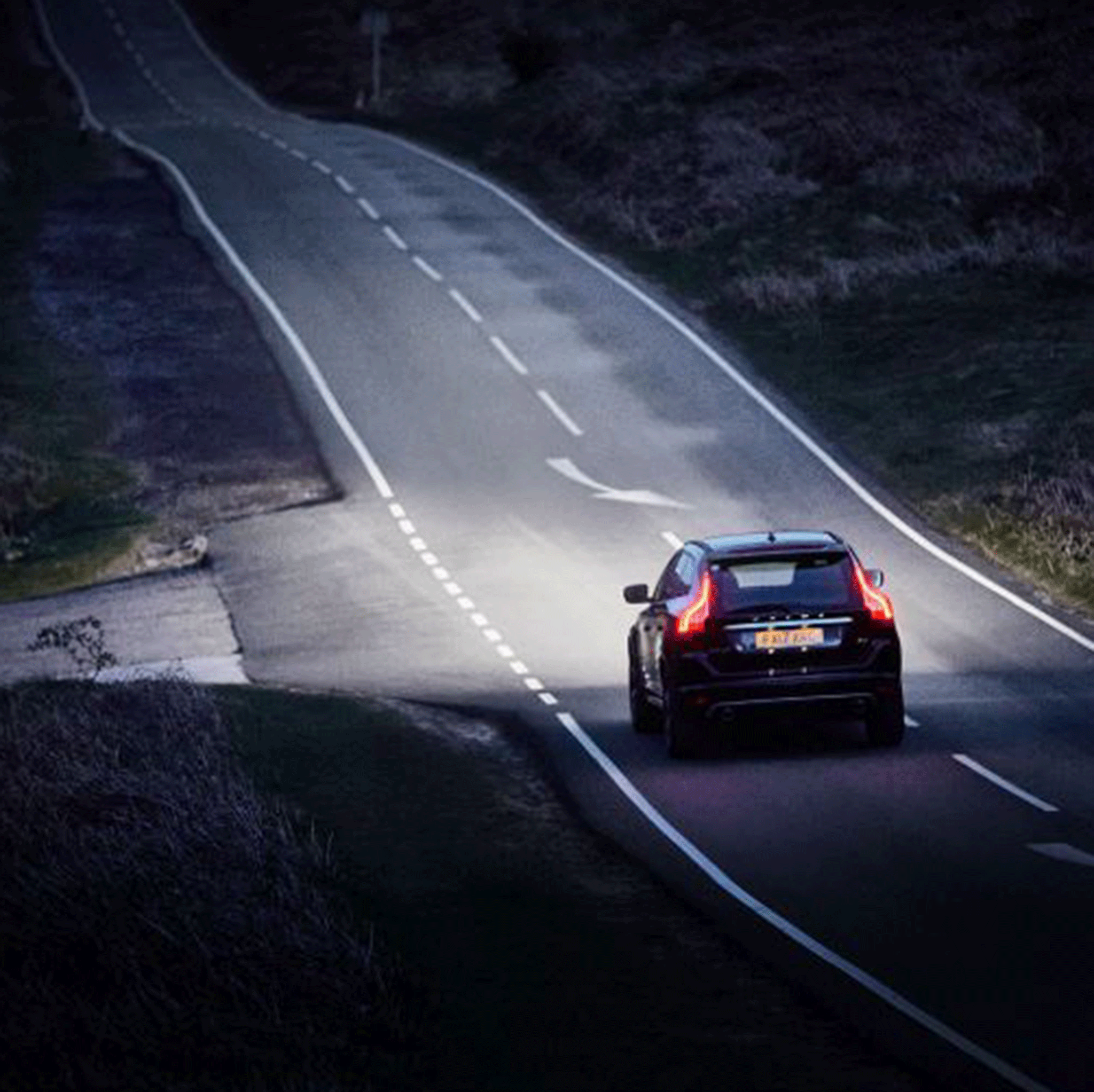 Ring Automotive H4 Xenon200 Brighter Headlamp Bulbs 12V 2 Pack