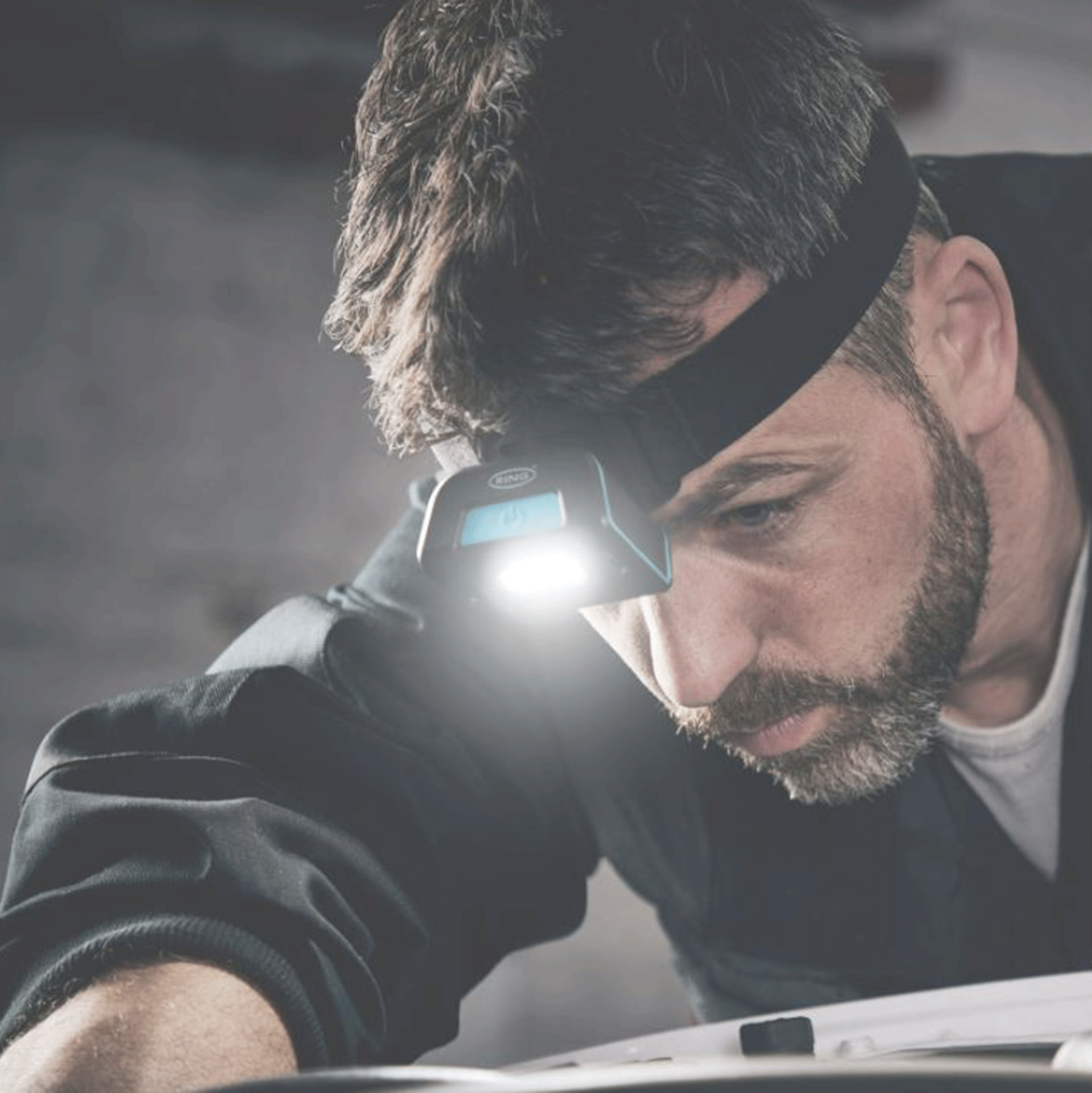 Ring Automotive Magflex Rechargeable Head Torch 250 with Motion Sensor