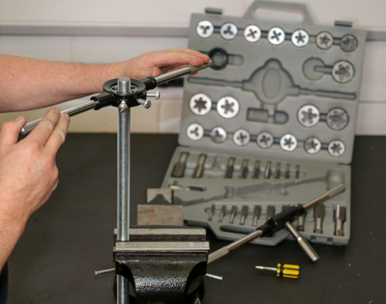 Sealey AK303 45pc Metric Tap & Die Set 2