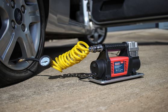 Sealey MAC04 12V Heavy Duty Tyre Inflator-Mini Air Compressor 3