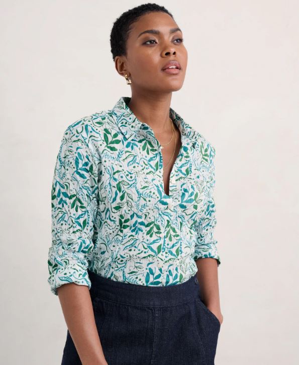 Seasalt Larissa Organic Cotton Shirt Wandering Peas Chalk 2