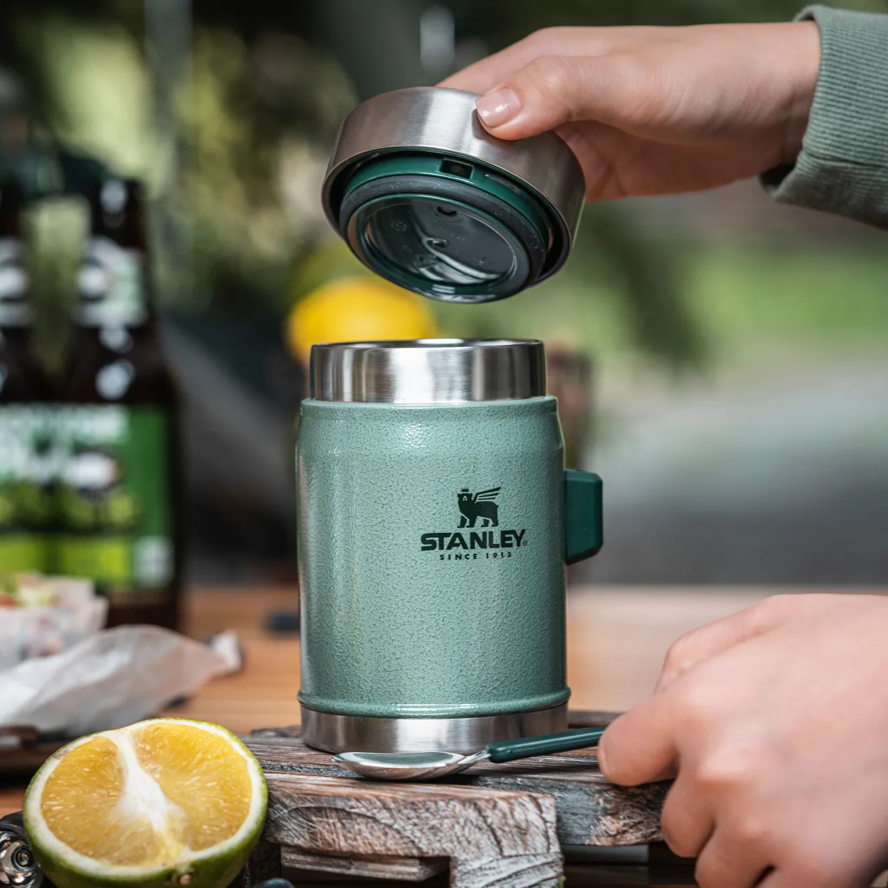 Stanley Classic Legendary Food Jar + Spork 0.4L Hammertone Green