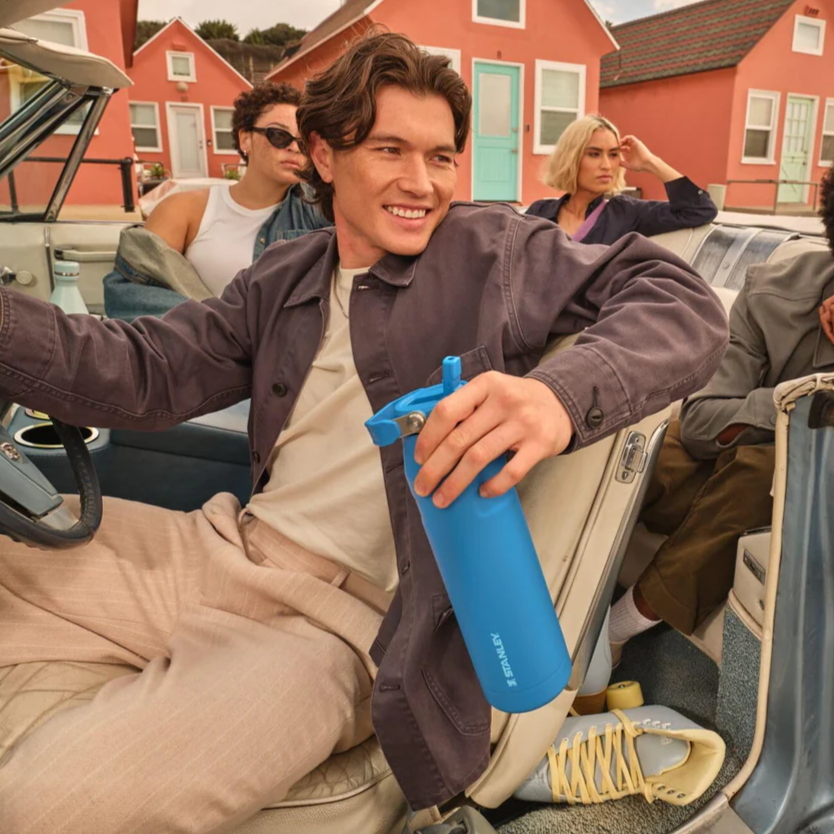 Stanley IceFlow Bottle Flip Straw 2.0 | 1.06L Azure