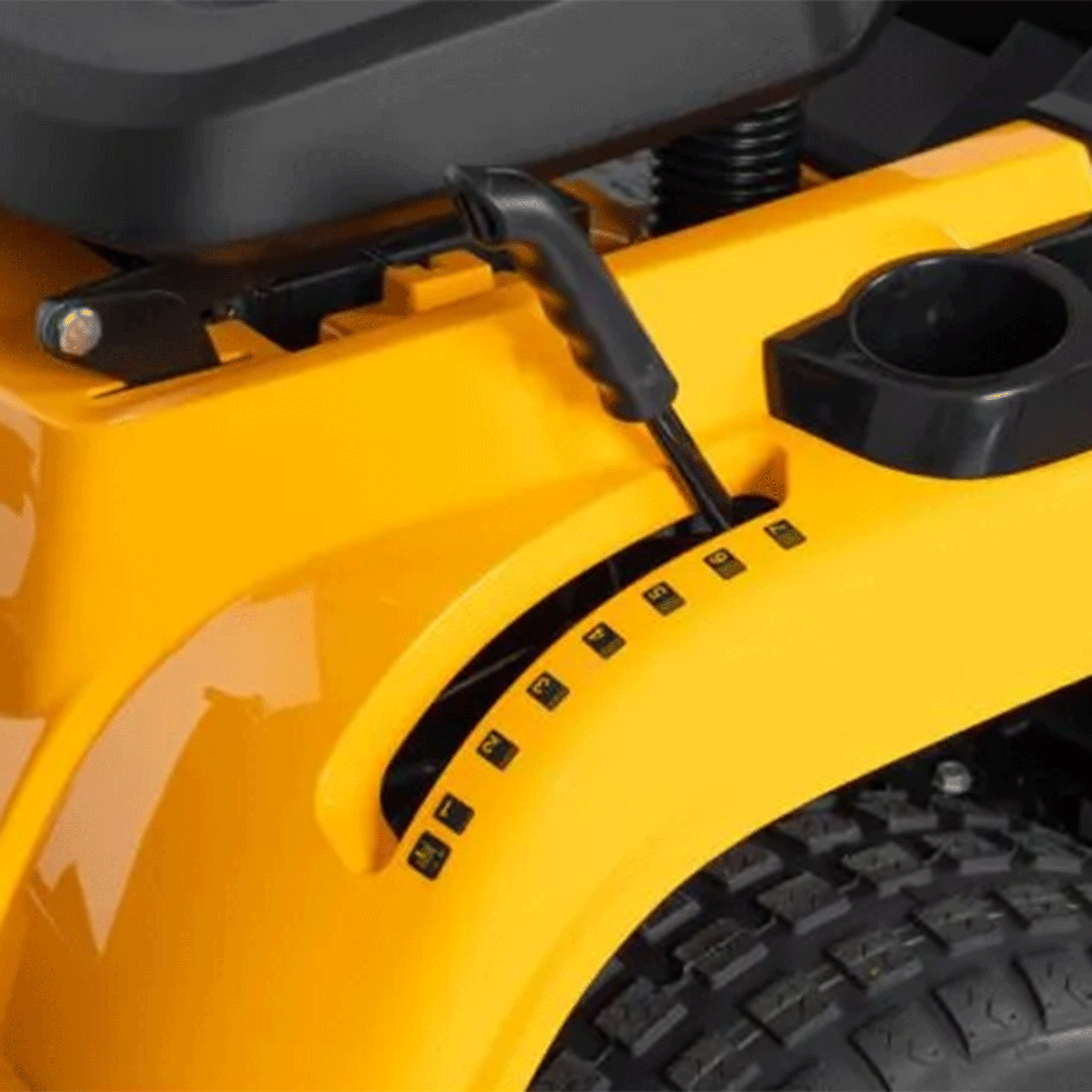 Stiga Estate 384 M Petrol Garden Tractor