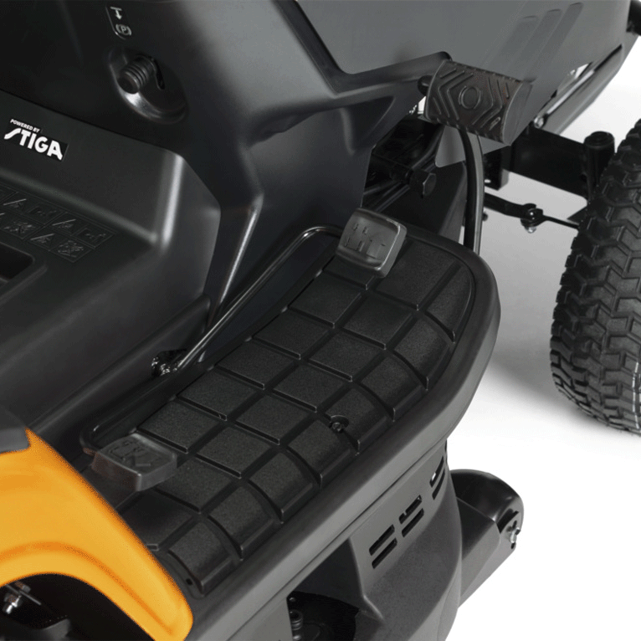 Stiga Estate 384 Petrol Garden Tractor