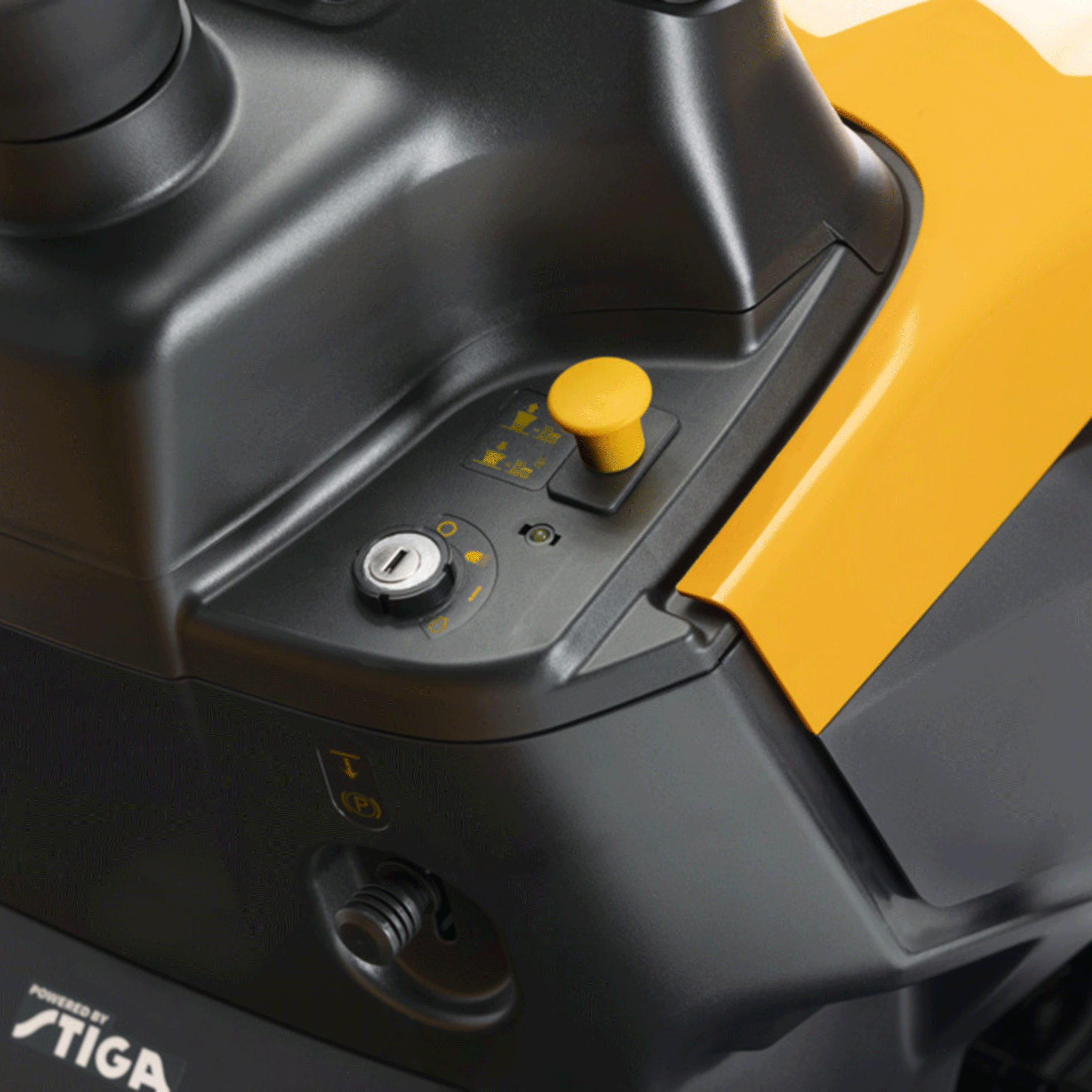 Stiga Estate 384 Petrol Garden Tractor