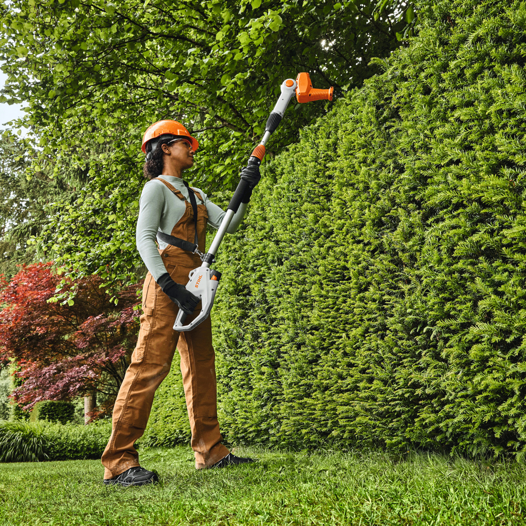 Stihl HLA 40 Cordless Long-reach Hedge Trimmer – AS System (shell only)