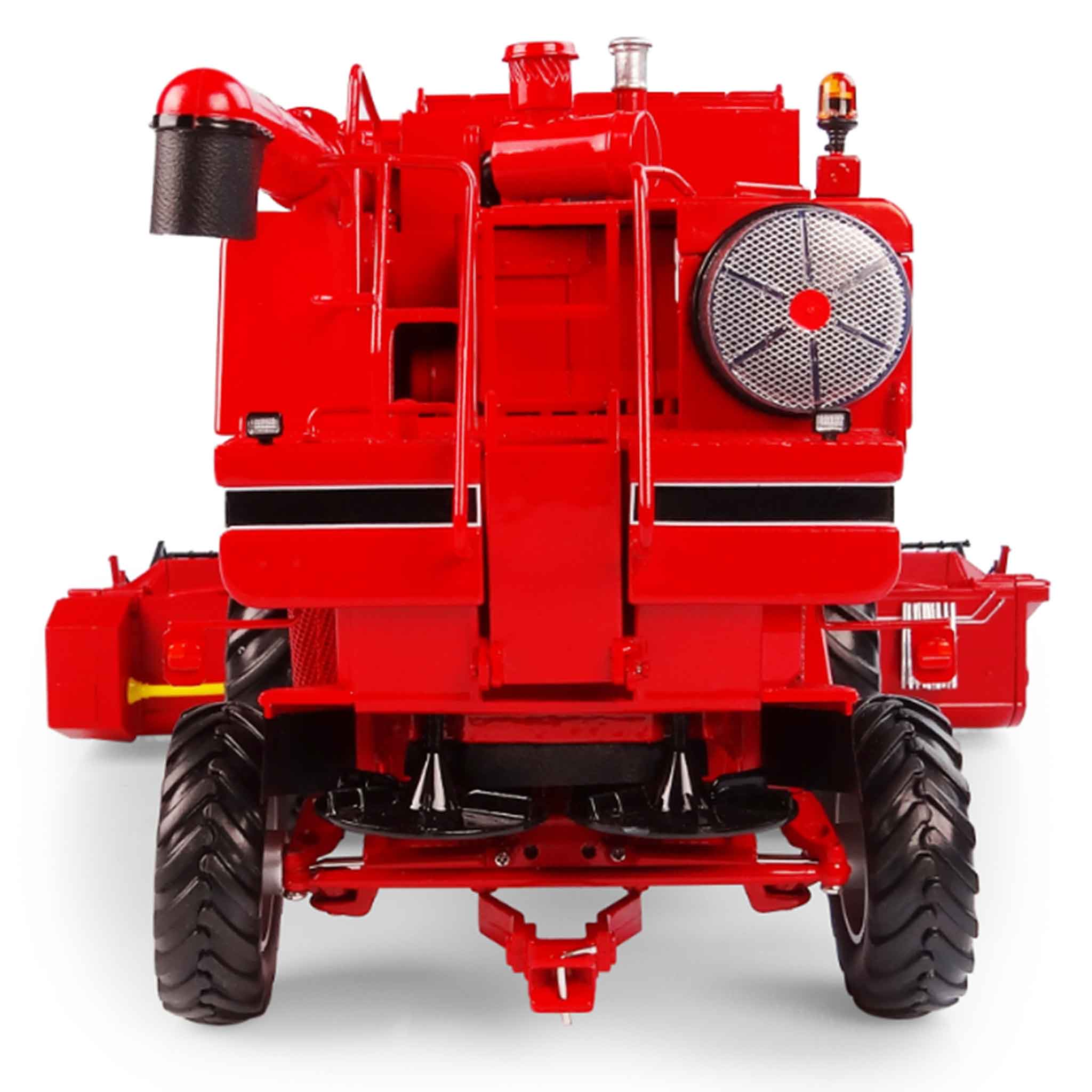 Universal Hobbies Case IH 2188 Axial Flow Combine 1:32 Scale