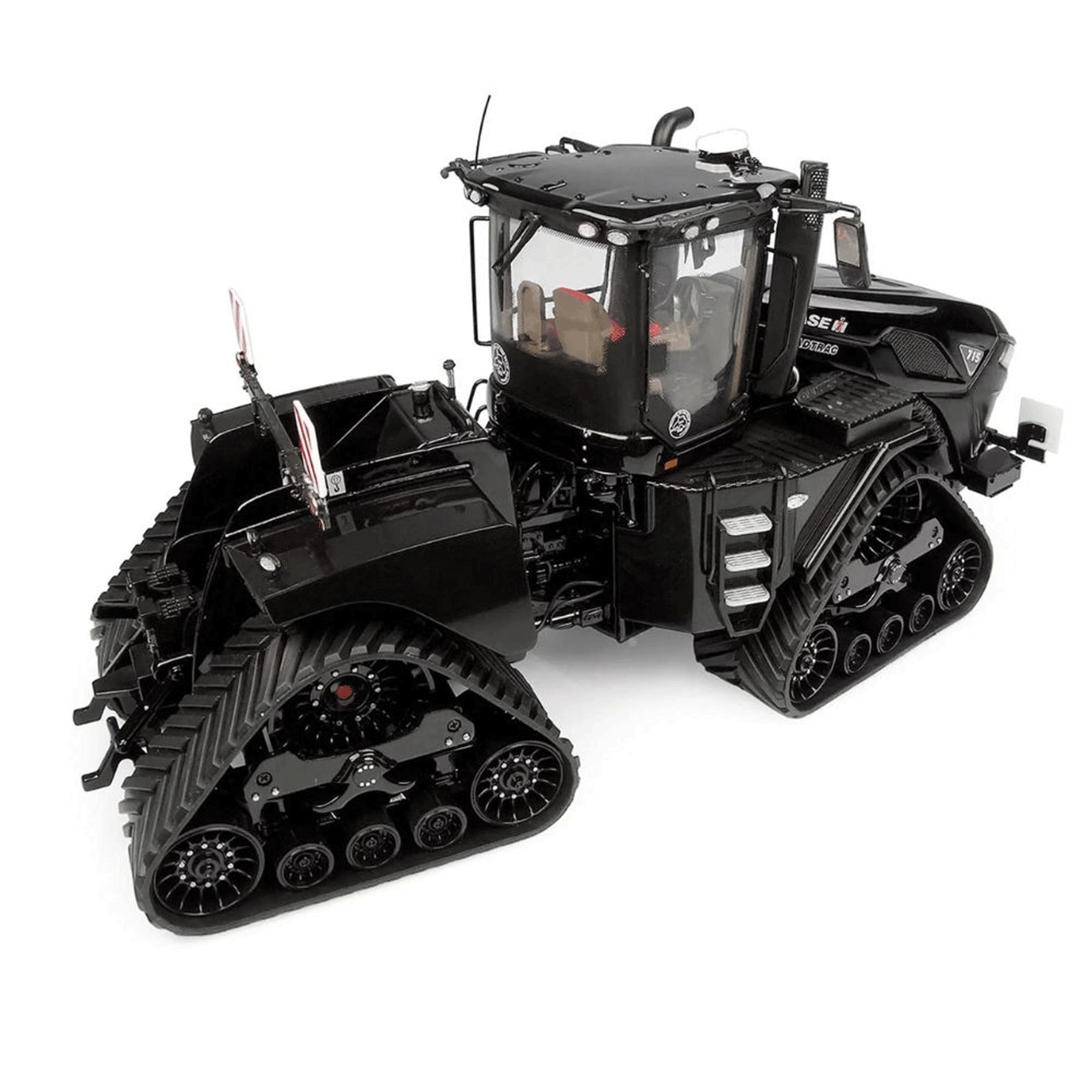 Universal Hobbies Case IH Quadtrac 715 Tractor Black Limited Edition 1:32 Scale