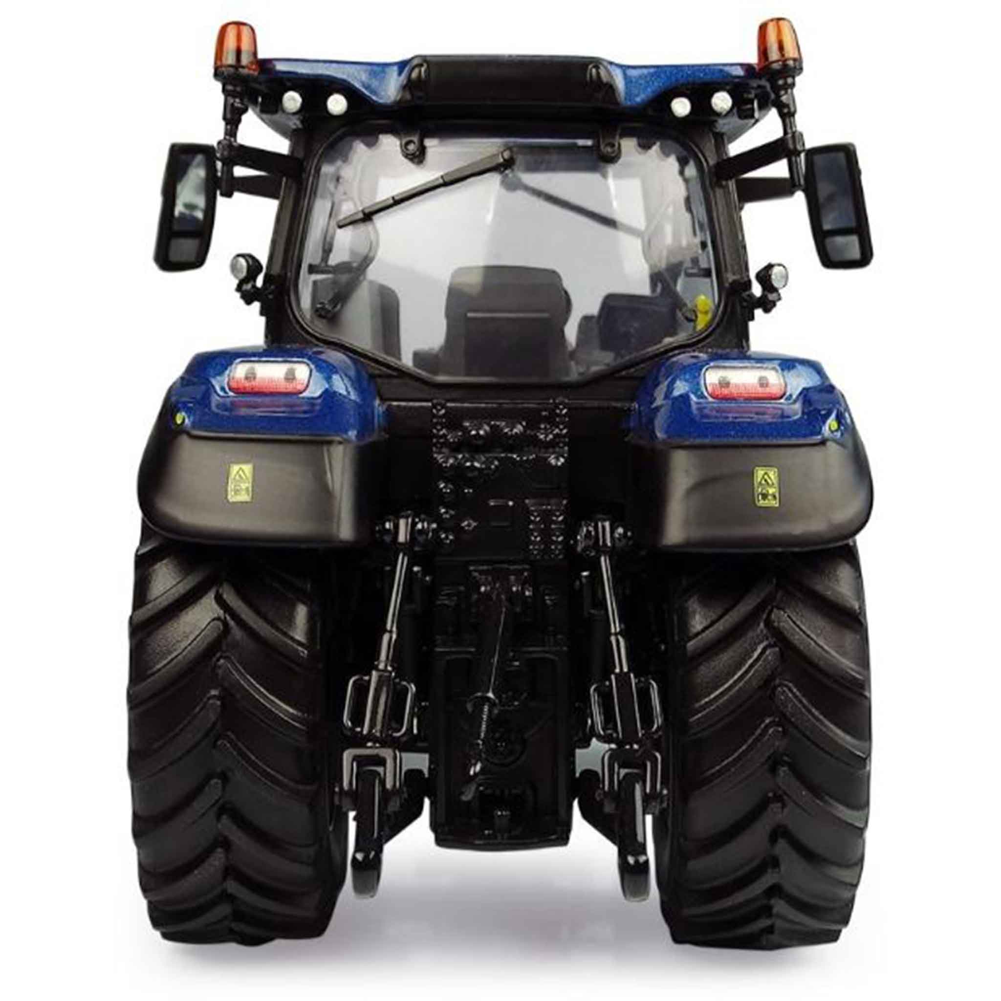 Universal Hobbies New Holland T5.140 Blue Power Tractor 1:32 Scale