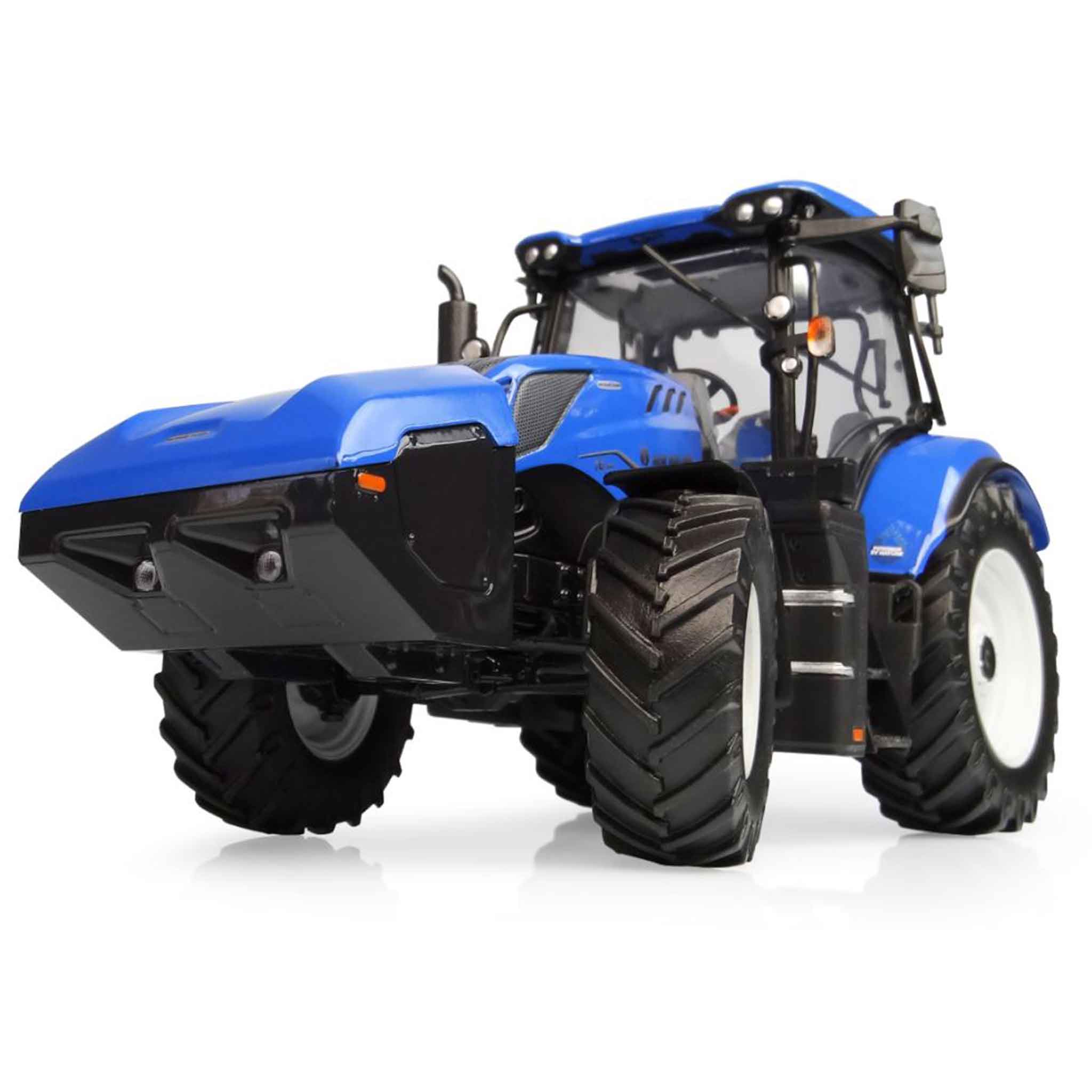 Universal Hobbies New Holland T6.180 Methane Tractor 1:32 Scale